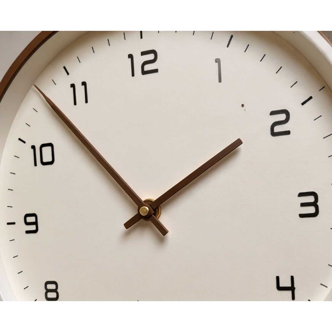 Houten Wandklok 25CM – Met Stil Uurwerk voor een Rustige Ruimte